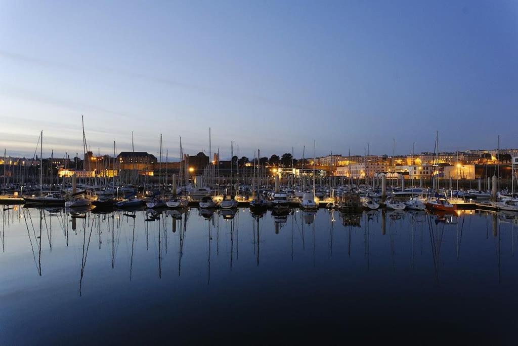 Appartement 1 Chambre Proximite Port De Commerce Et Gare Sncf ブレスト エクステリア 写真