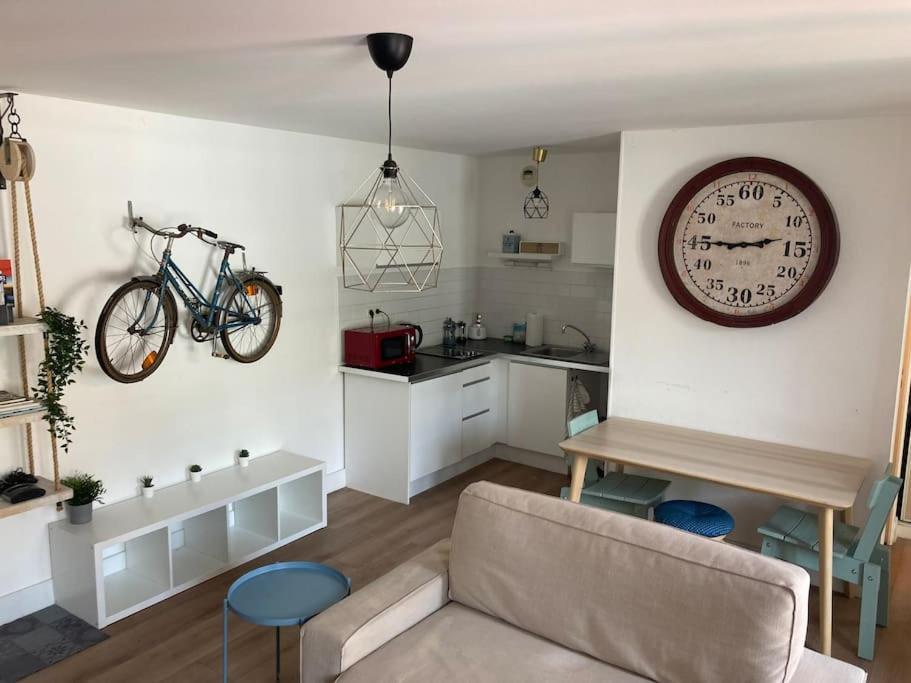 Appartement 1 Chambre Proximite Port De Commerce Et Gare Sncf ブレスト エクステリア 写真